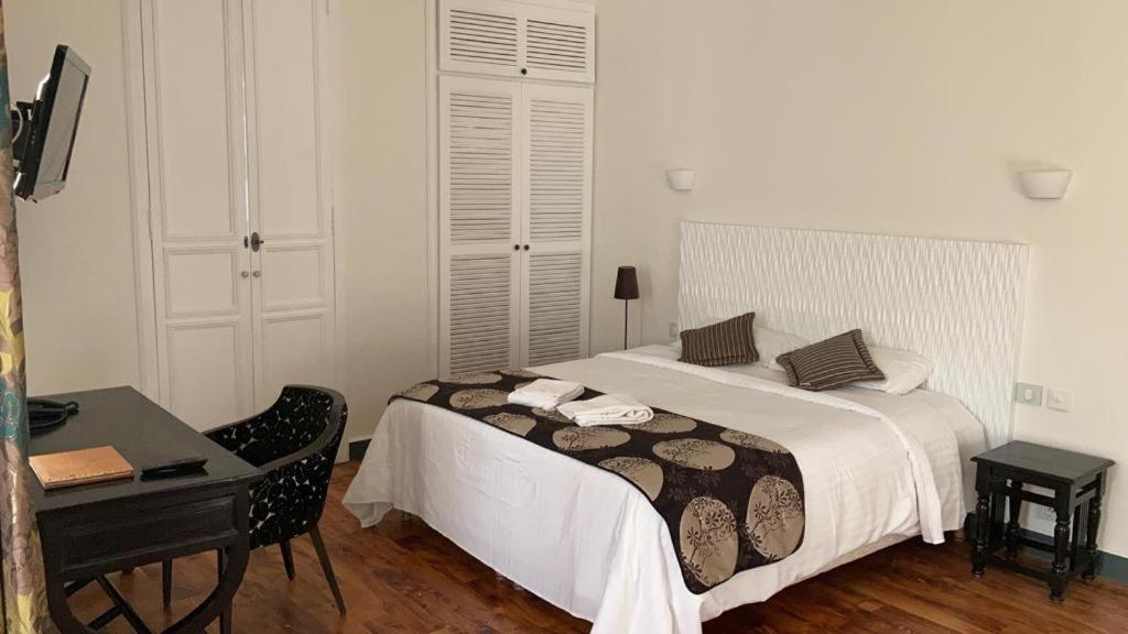 Villa Angelique - Hotel Classe Monument Historique Saint-Denis Luaran gambar